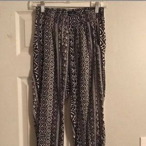 american eagle baggy boho harem pants with pockets